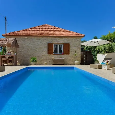 Ferienhaus 4 Holiday House Gatsby Petrčane