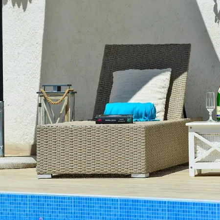 4 Holiday House Gatsby *