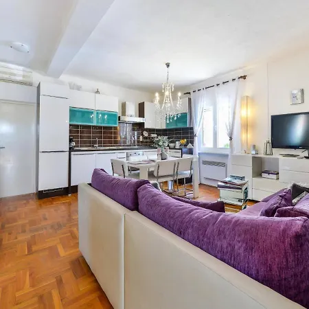 Vakantiehuis 4 Holiday House Gatsby Petrcane